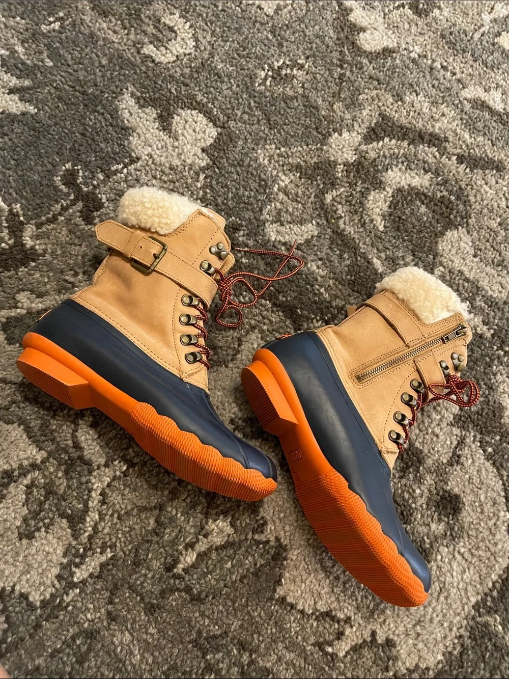 Sperry Shearwater Boots 6.5M